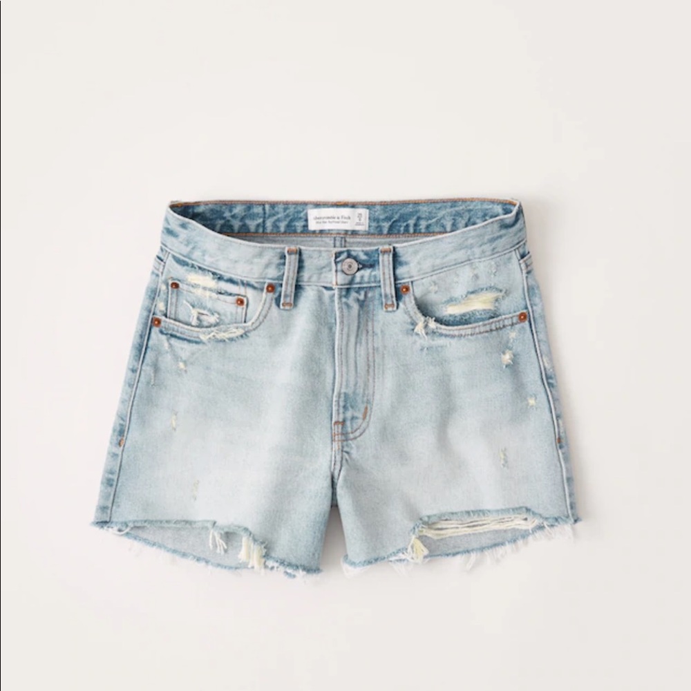 Abercrombie & Fitch Mid Rose Boyfriend Shorts
